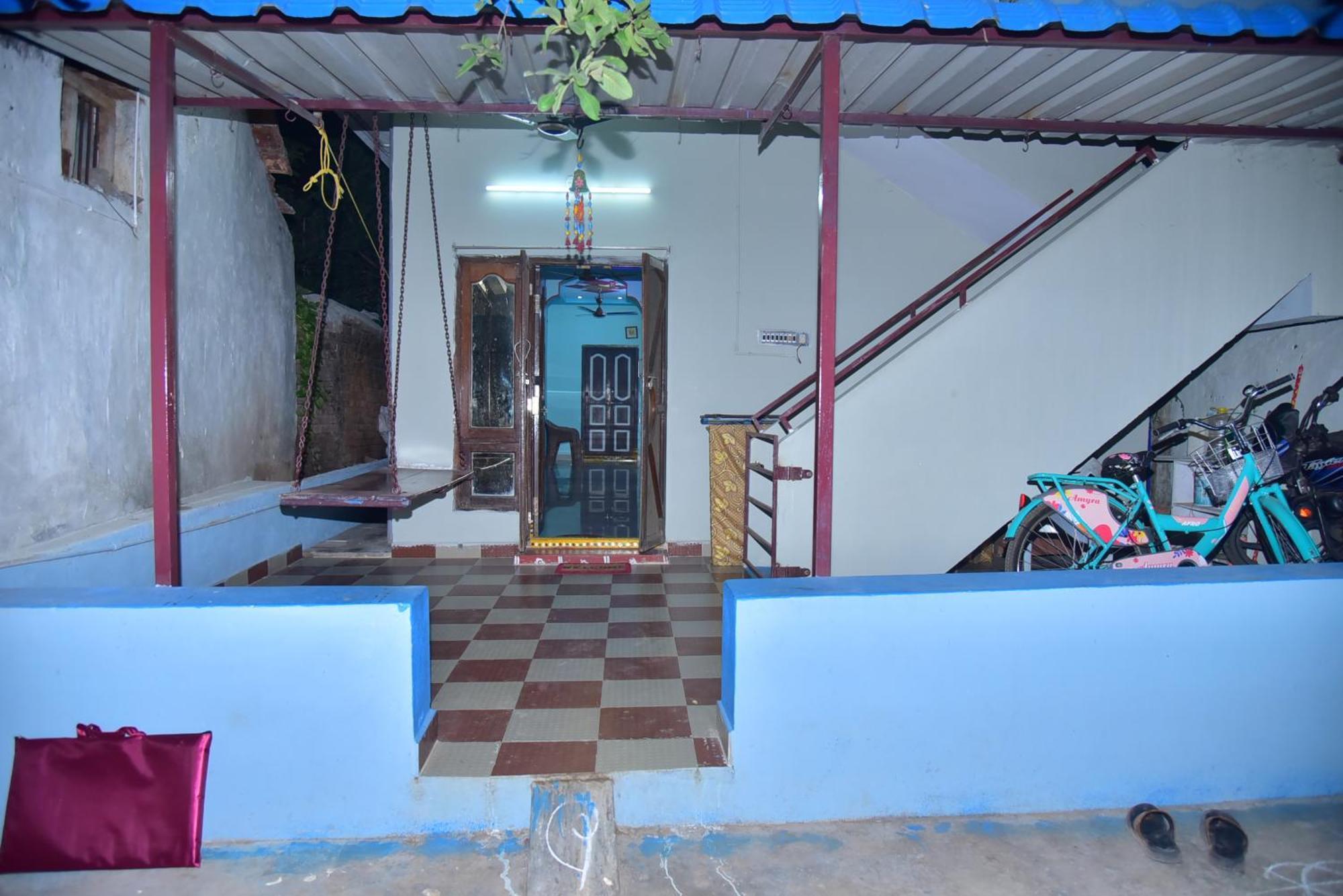 Sripada Kuteer Apartment Pithapuram Exterior photo