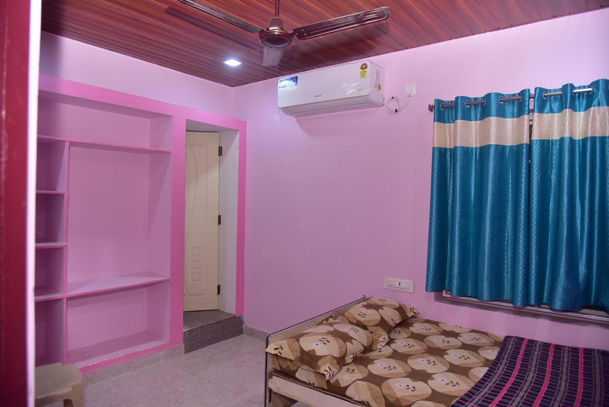 Sripada Kuteer Apartment Pithapuram Exterior photo