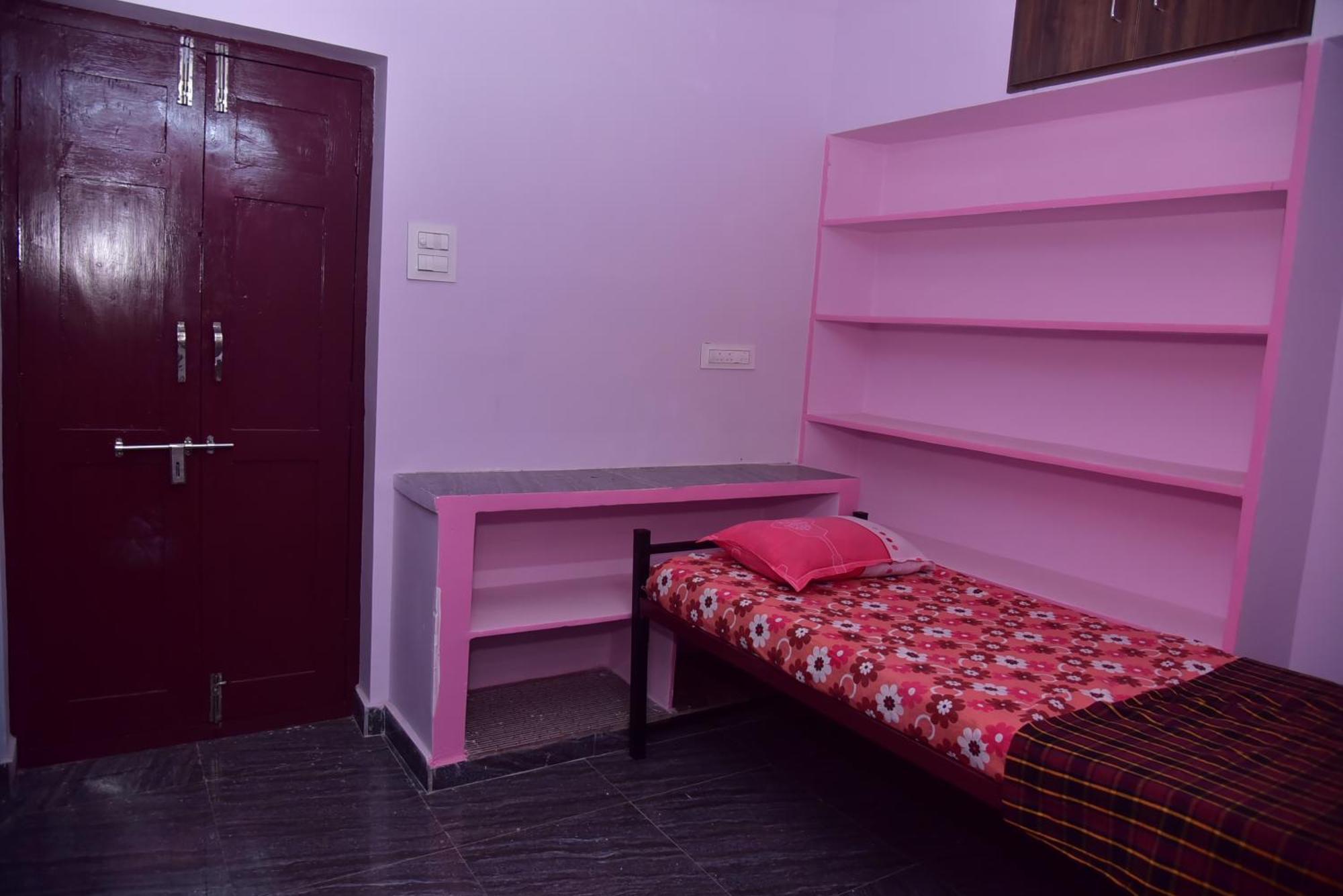 Sripada Kuteer Apartment Pithapuram Exterior photo
