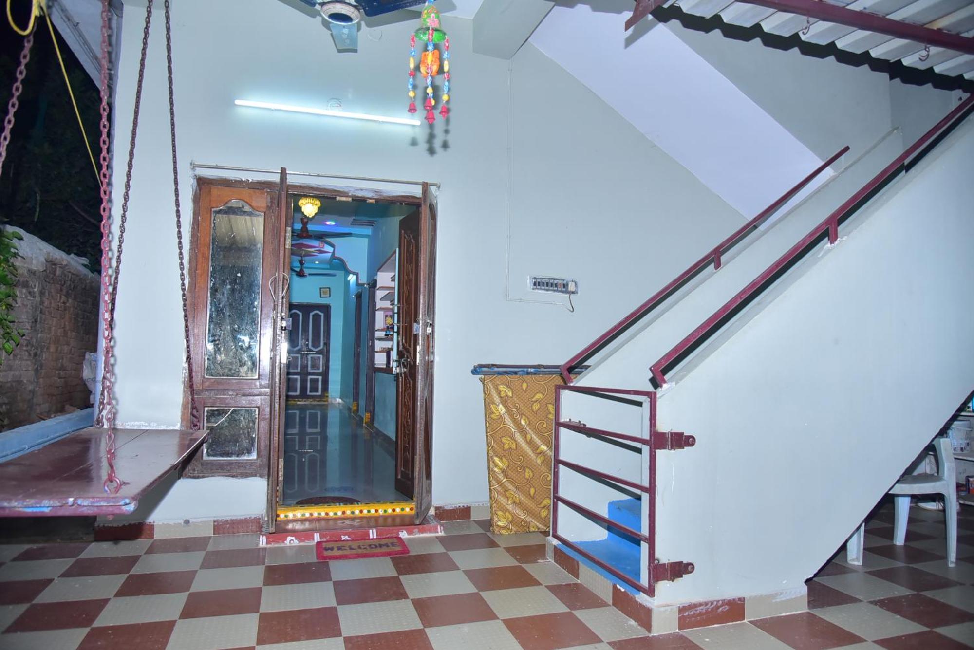 Sripada Kuteer Apartment Pithapuram Exterior photo