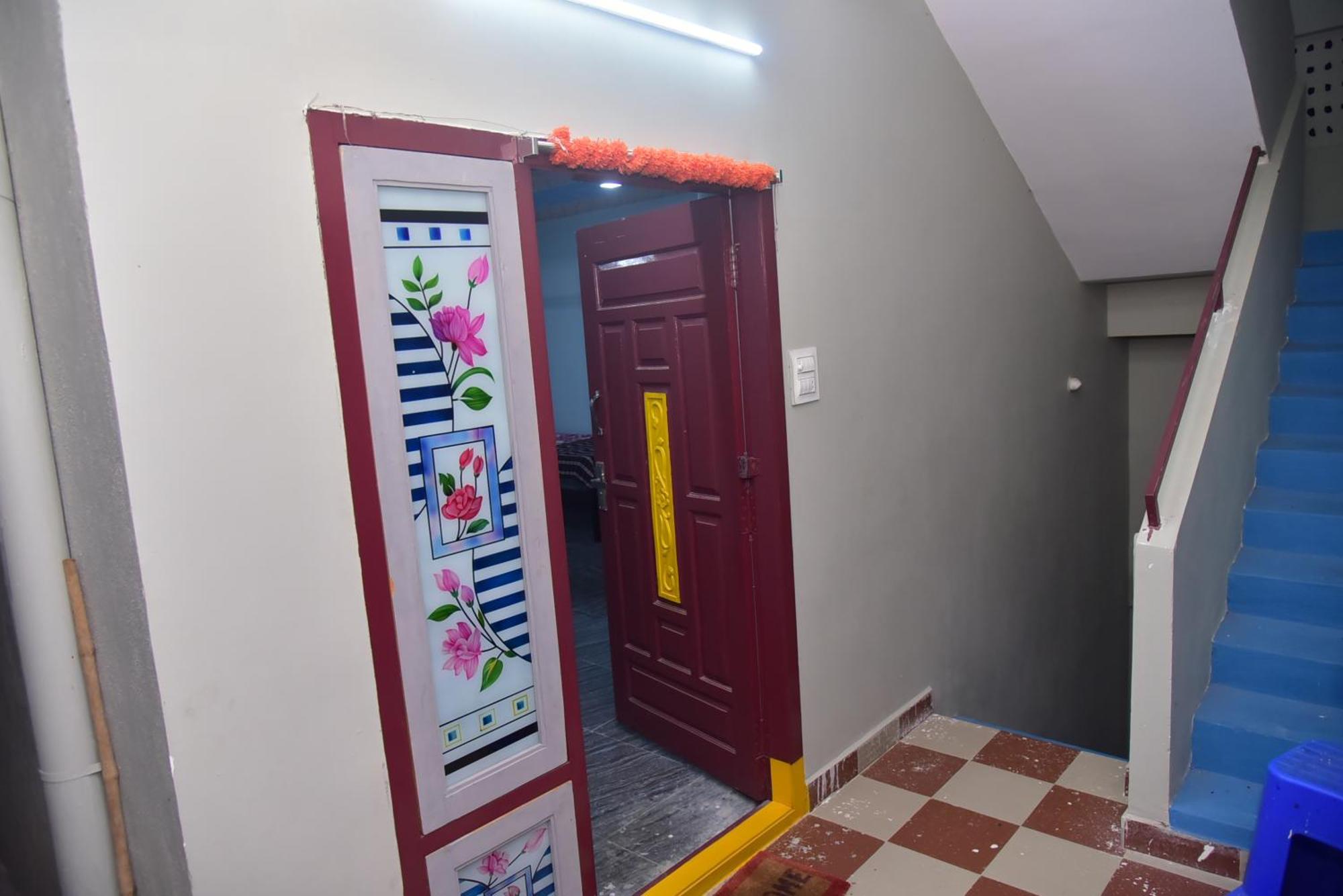 Sripada Kuteer Apartment Pithapuram Exterior photo